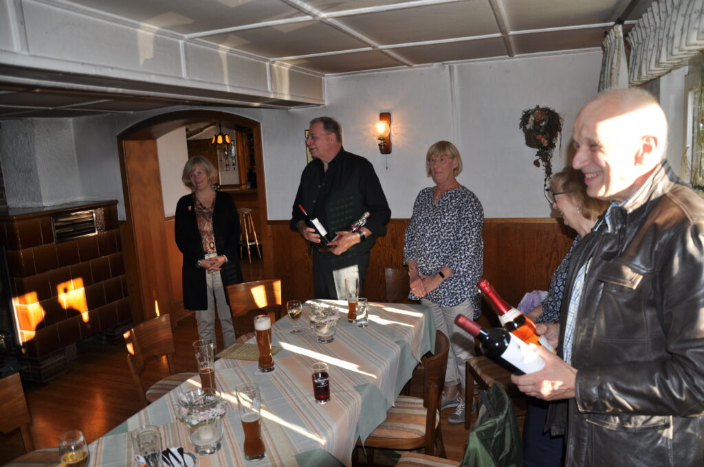 v.l.n.r. 1. Vorsitzende Astrid Schneider-Heil, Joerg Hartmann, Silke Hartmann, Annette Hüfner, Werner Hüfner, Foto: Matthias Bender