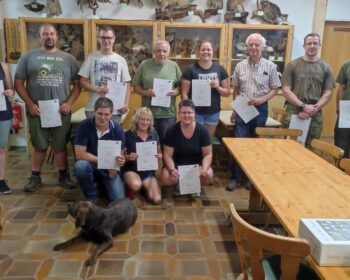 Hintere Reihe v.l.n.r.: Elisa Waldmann (Eiterfeld), Michael Glotzbach (Eiterfeld), Sven Eckhardt (Rotenburg), Thorsten Zomerland (Schlitz), Antonia Saft (Bad Liebenstein), Peter Oelßner (Bebra) und Thorsten Hofmann (Burghaun) Vordere Reihe v.l.n.r: Christian Nogly (Hauneck), Melanie Bauer (Hohenroda) und Tamara Glotzbach (Eiterfeld). Foto: Cornelia Schmidt